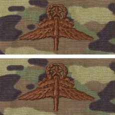 [Vanguard] Air Force Embroidered Badge: Free Fall Jump Wing: Master - OCP