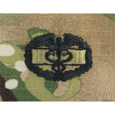 [Vanguard] Army Embroidered Badge on OCP Sew On: Combat Medical - 1st Award