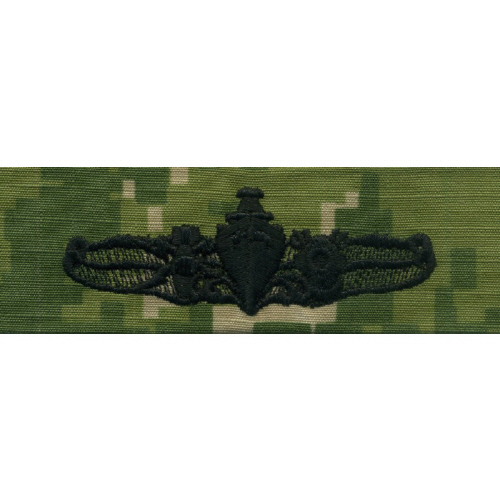 [Vanguard] Navy Embroidered Badge: Special Operations Officer - Woodland Digital