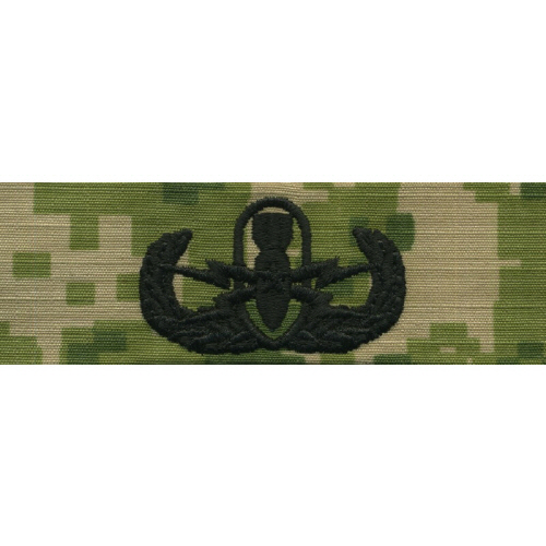 [Vanguard] Navy Embroidered Badge: Senior E.O.D. - Woodland Digital