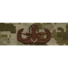 [Vanguard] Navy Embroidered Badge: Basic E.O.D. - Desert Digital