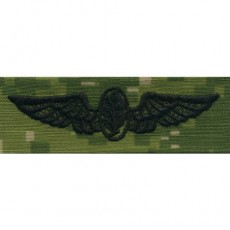 [Vanguard] Navy Embroidered Badge: Aviation Physiologist - Woodland Digital