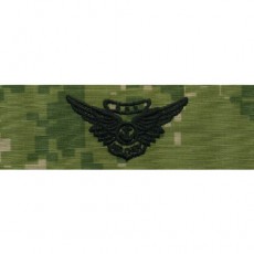 [Vanguard] Navy Embroidered Badge: Combat Aircrew - Woodland Digital