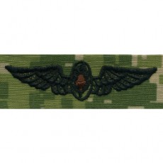 [Vanguard] Navy Embroidered Badge: Flight Surgeon - Woodland Digital