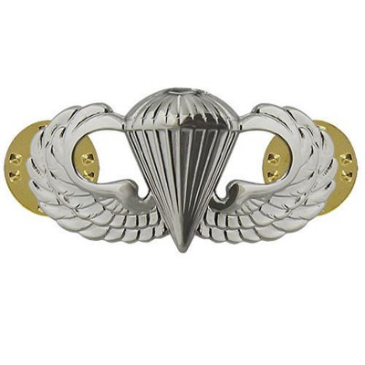 [Vanguard] Air Force Badge: Parachutist - midsize