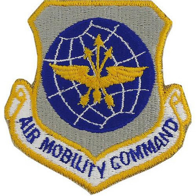 [Vanguard] Air Force Patch: Air Mobility Command - color with hook closure