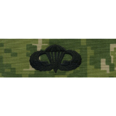 [Vanguard] Navy Embroidered Badge: Basic Parachutist - Woodland Digital